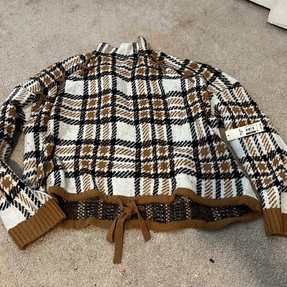 Cropped sweater